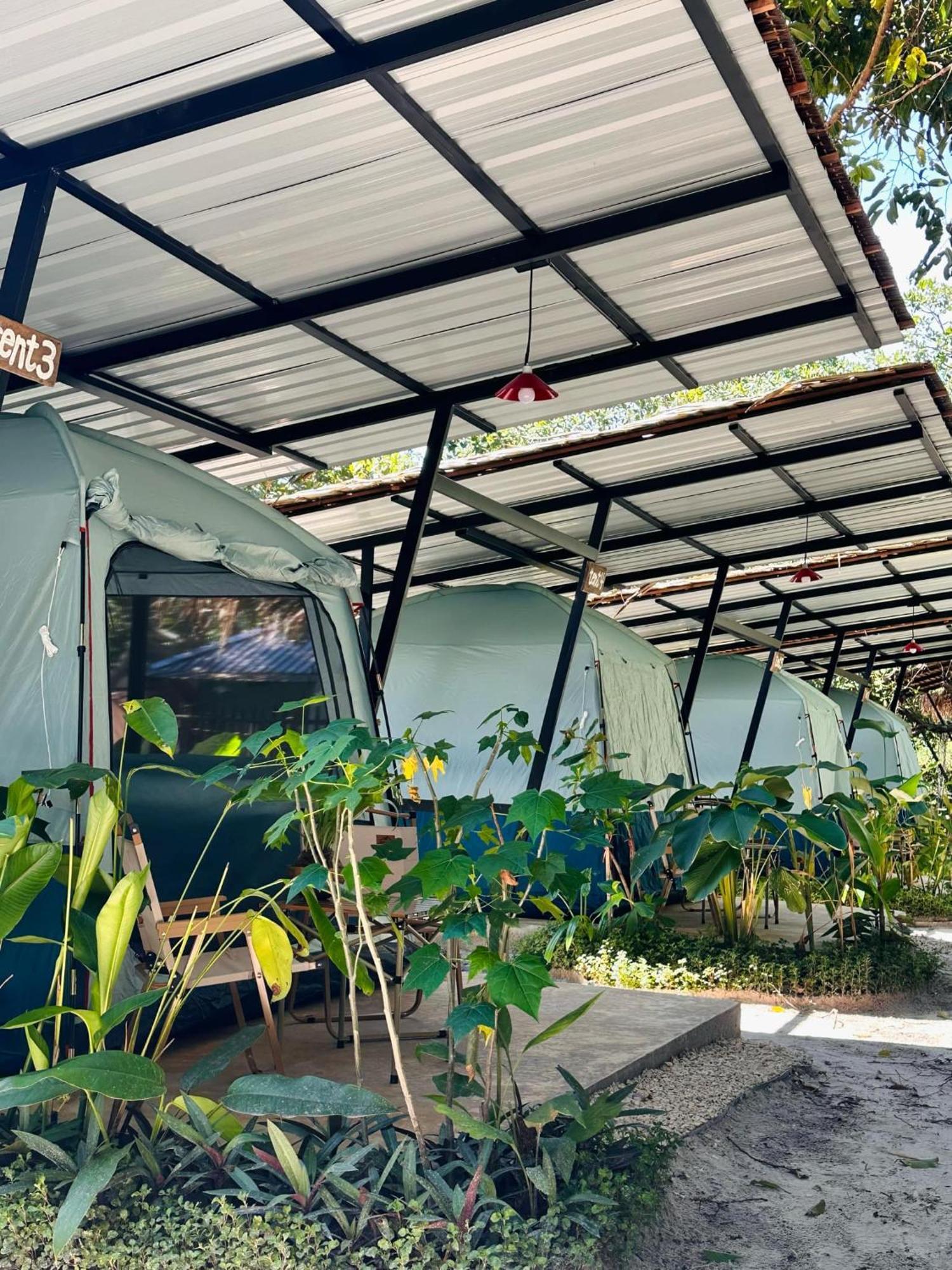 Tropical Hostel Koh Phayam Habitación foto